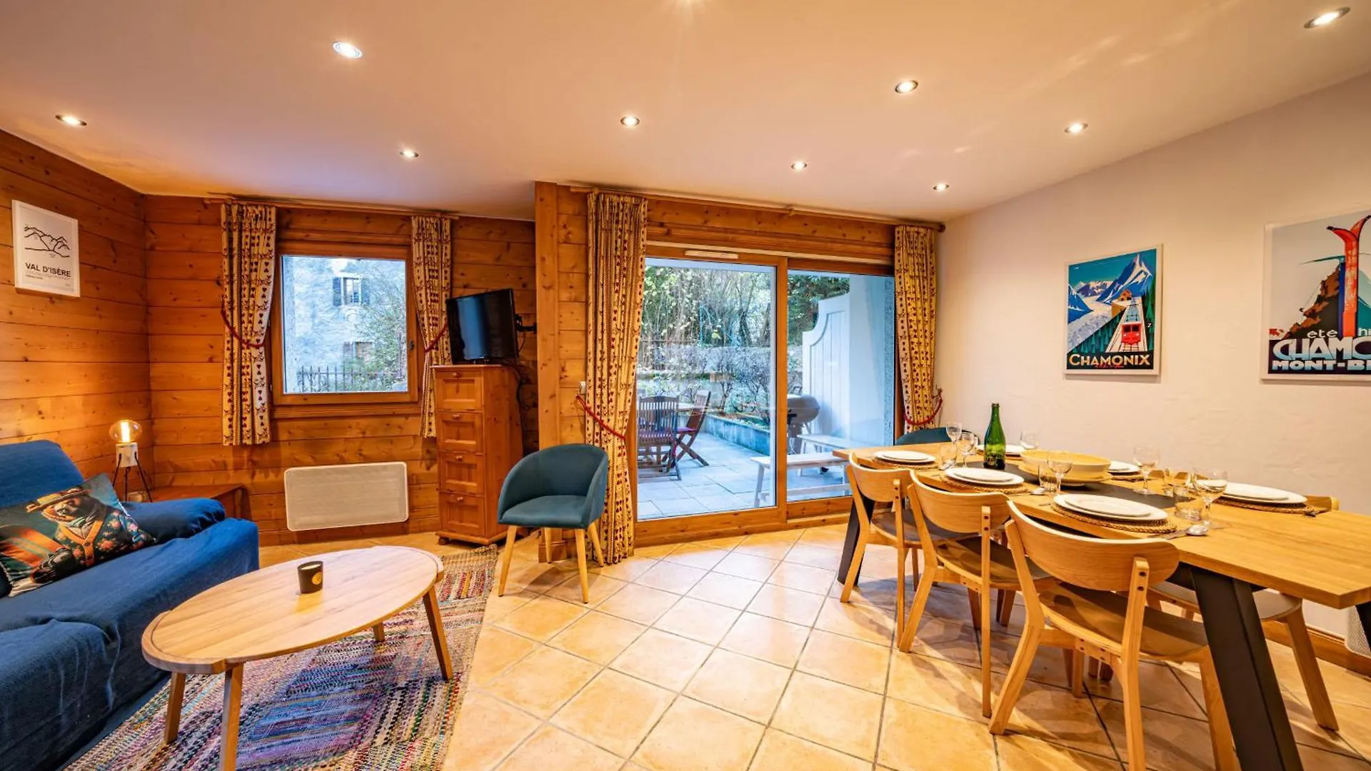 Апартаменты Alpine Garden - Truly Hidden Gem With Sunny Garden In Chamonix Town Center Франция